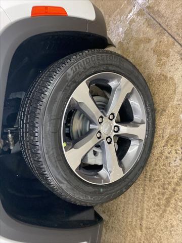 new 2025 Jeep Grand Cherokee car, priced at $48,239