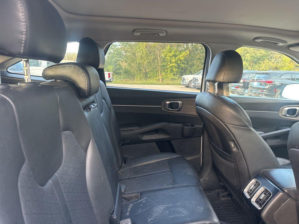 used 2022 Kia Sorento car, priced at $17,999