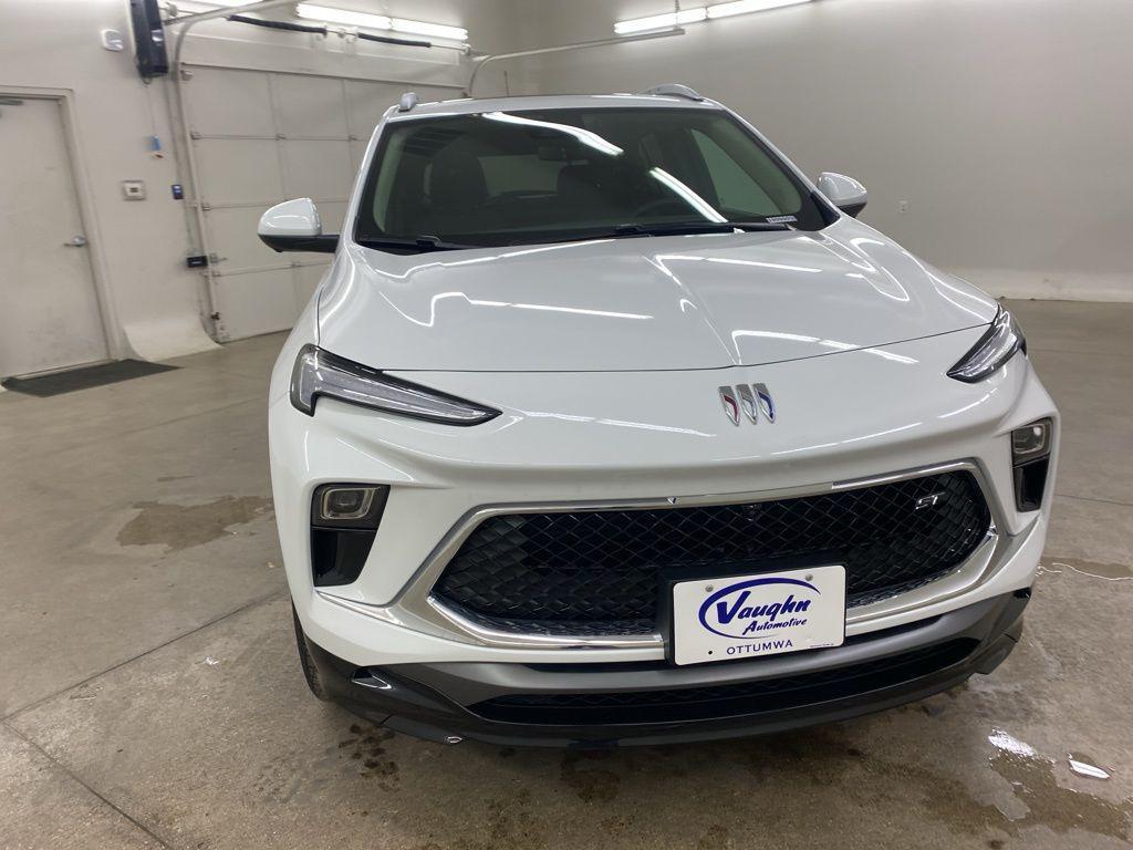 new 2025 Buick Encore GX car, priced at $26,899