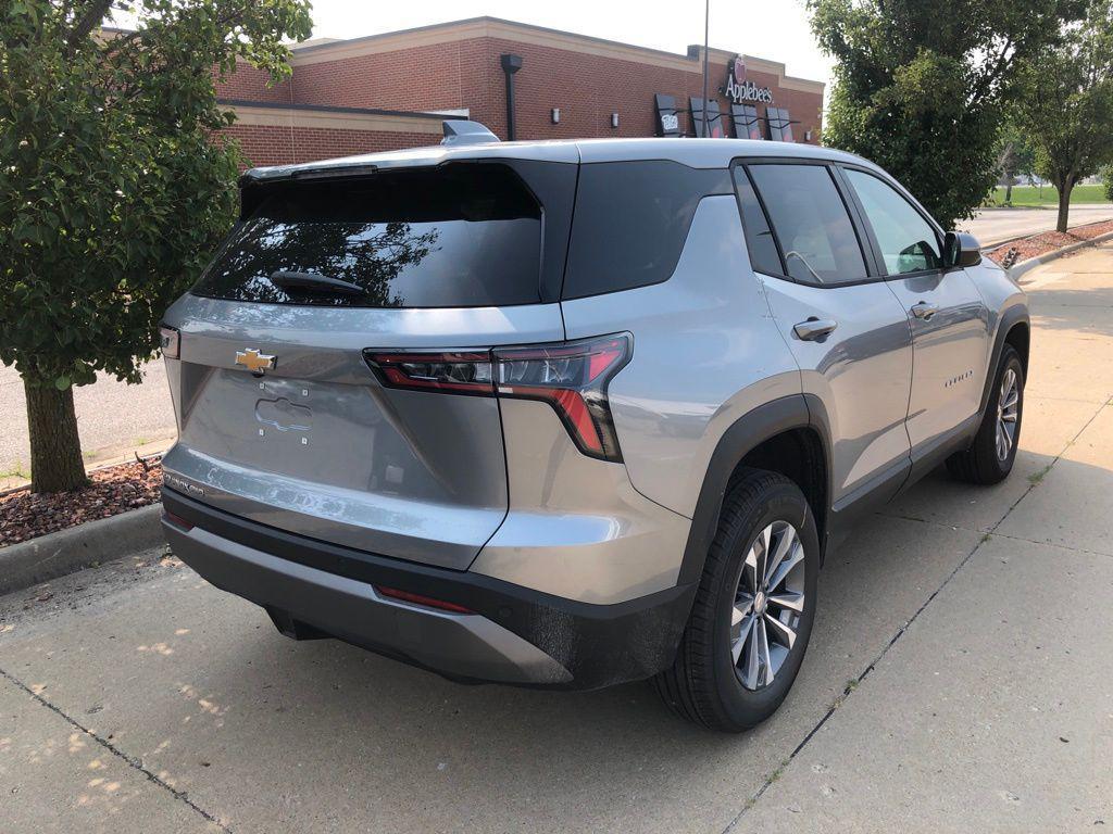 new 2026 Chevrolet Equinox car, priced at $31,300