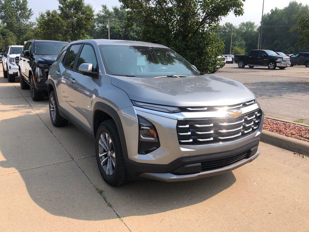 new 2026 Chevrolet Equinox car, priced at $31,300