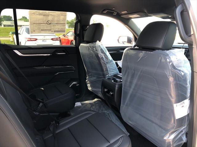 new 2025 GMC Acadia car, priced at $46,749