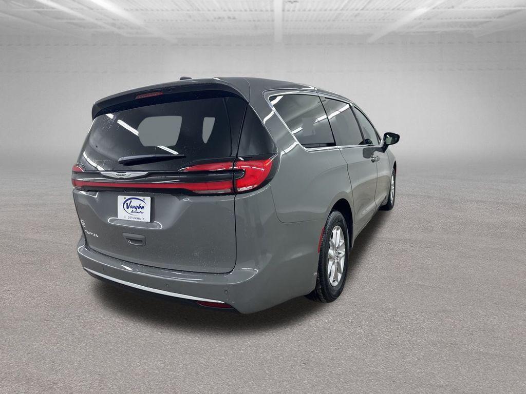 new 2025 Chrysler Pacifica car, priced at $40,281