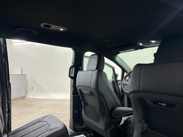 new 2025 Chrysler Pacifica car, priced at $41,019
