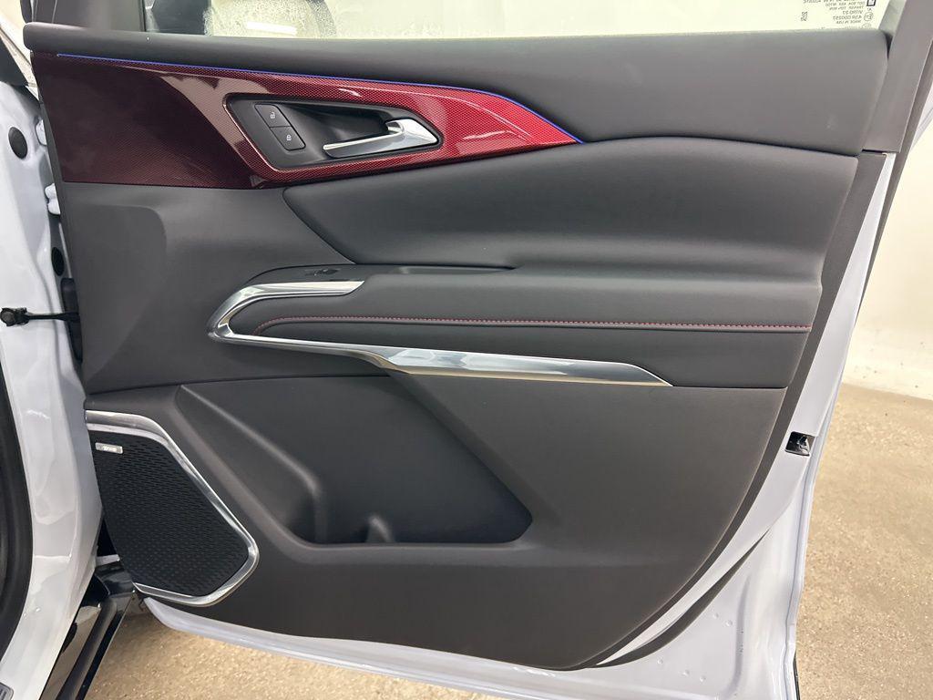 new 2026 Chevrolet Traverse car, priced at $57,561