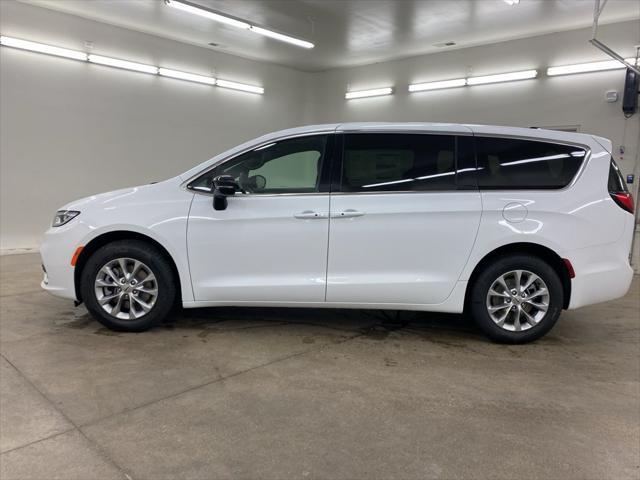 new 2025 Chrysler Pacifica car, priced at $41,082