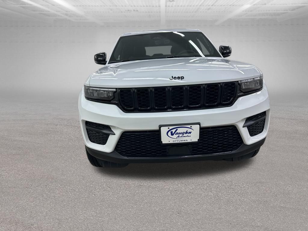new 2025 Jeep Grand Cherokee car, priced at $39,471