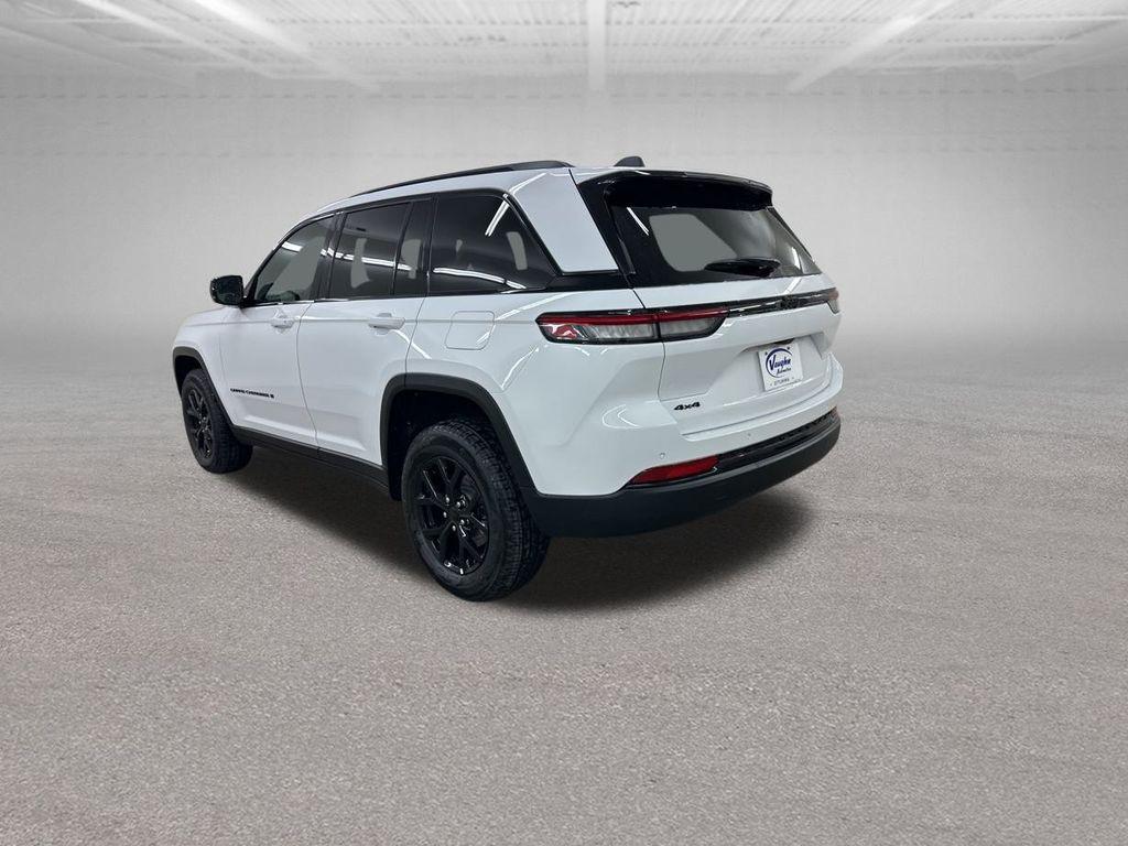 new 2025 Jeep Grand Cherokee car, priced at $39,471