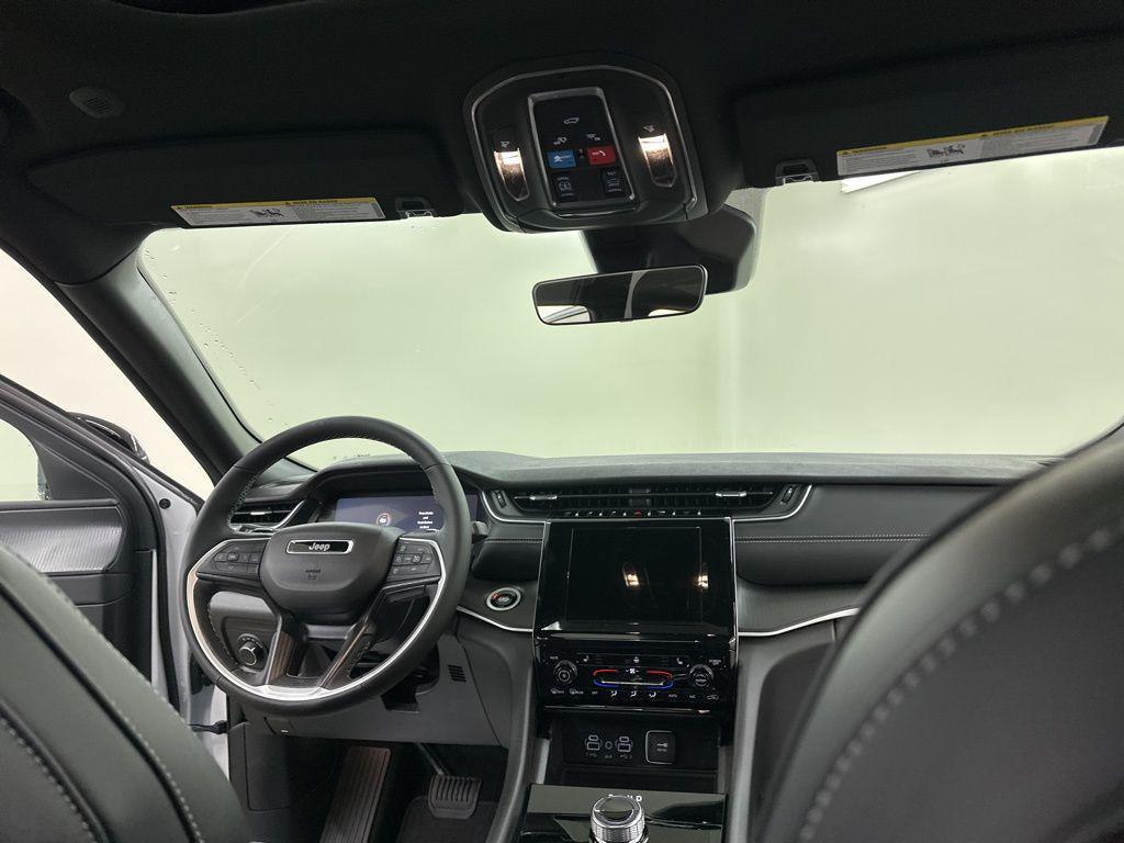 new 2025 Jeep Grand Cherokee car, priced at $39,471