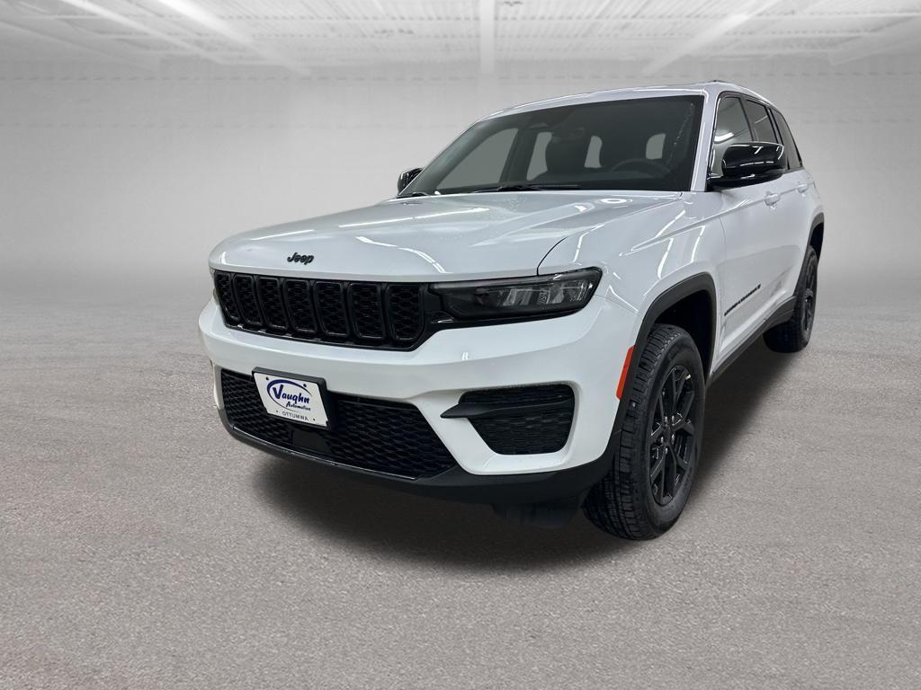 new 2025 Jeep Grand Cherokee car, priced at $39,471