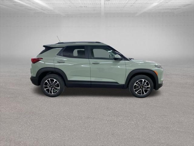 new 2025 Chevrolet TrailBlazer car, priced at $27,334