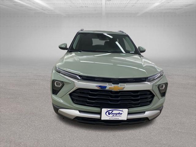 new 2025 Chevrolet TrailBlazer car, priced at $27,334