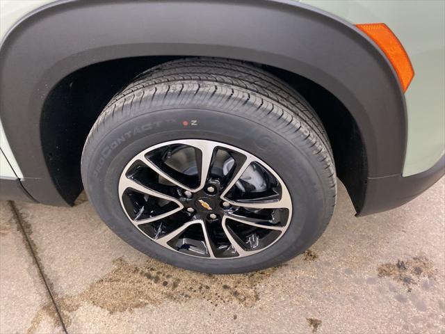 new 2025 Chevrolet TrailBlazer car, priced at $27,334