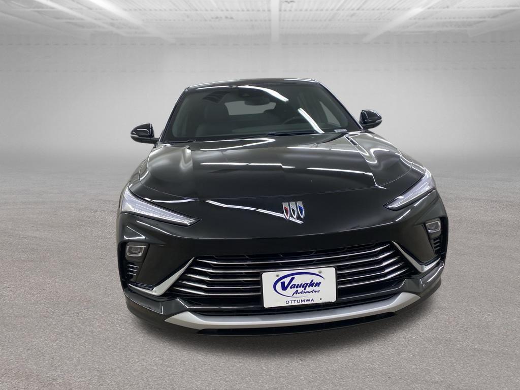 new 2025 Buick Envista car, priced at $24,317