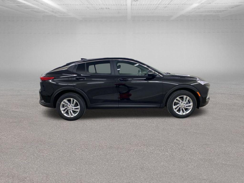 new 2025 Buick Envista car, priced at $24,317