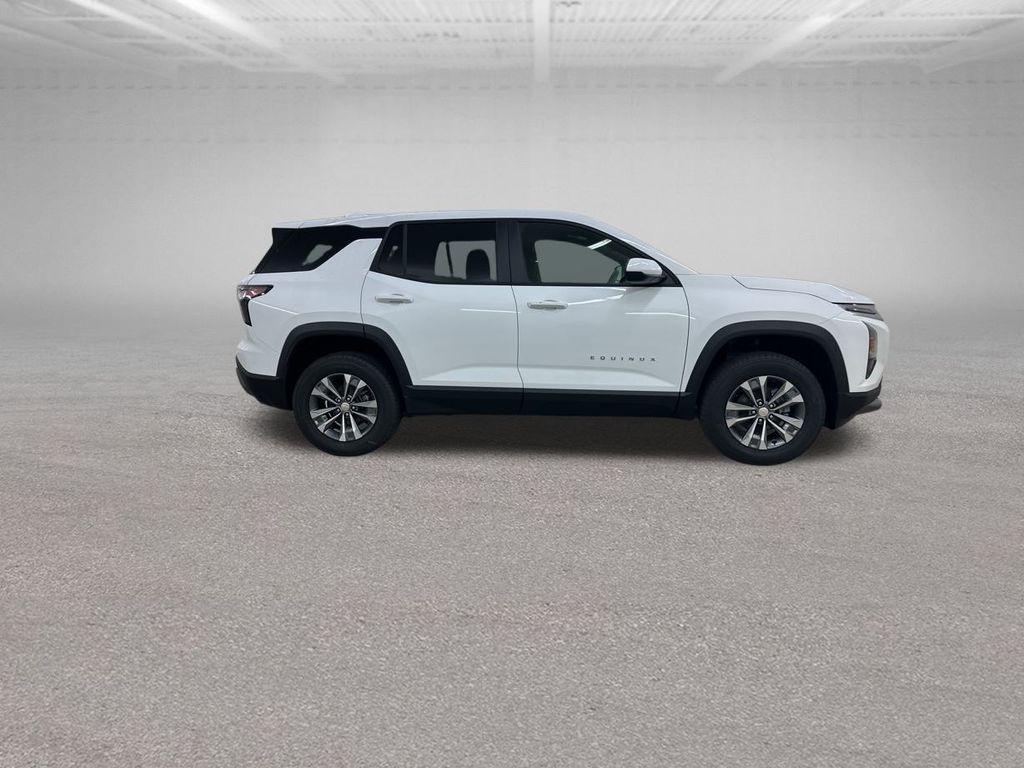 new 2026 Chevrolet Equinox car, priced at $27,407