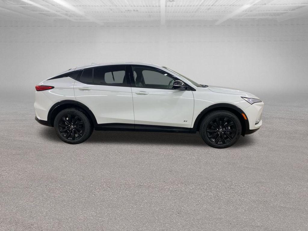 new 2025 Buick Envista car, priced at $25,704