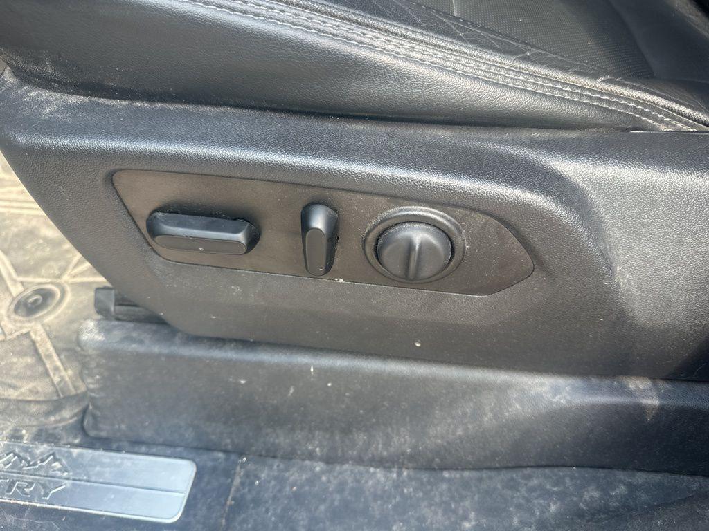 used 2019 Chevrolet Silverado 1500 car, priced at $33,999