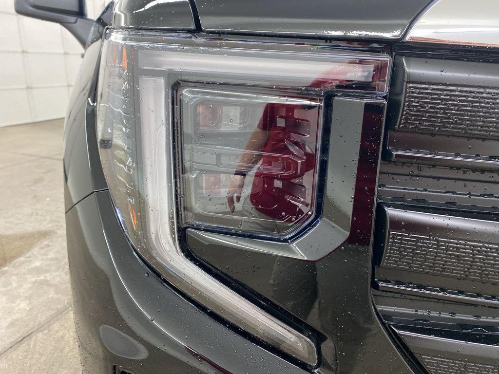 new 2024 GMC Sierra 1500 car, priced at $41,649