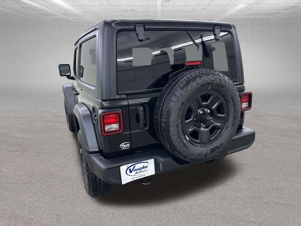 new 2025 Jeep Wrangler car, priced at $32,682