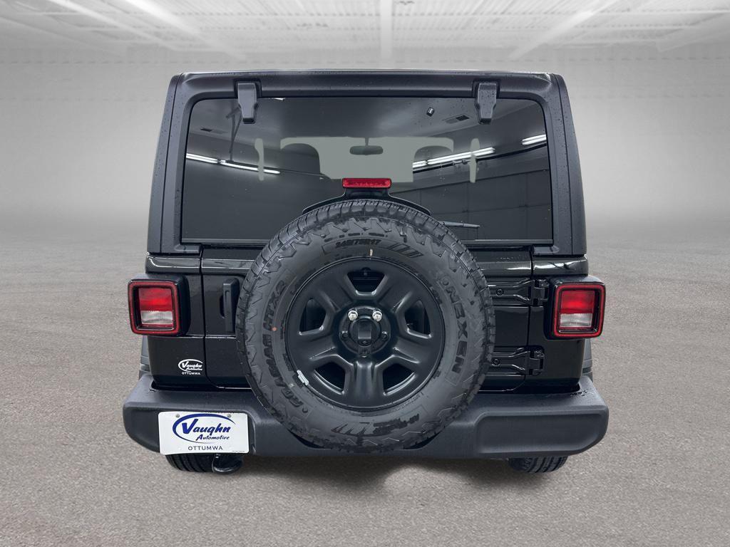 new 2025 Jeep Wrangler car, priced at $32,682