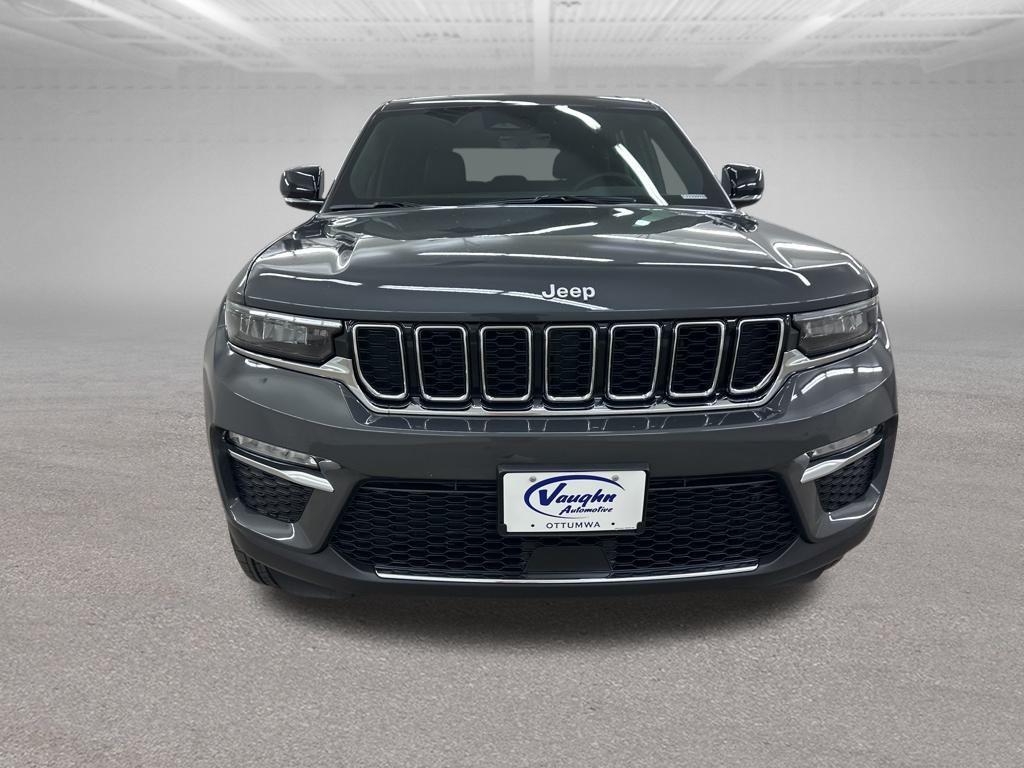 new 2025 Jeep Grand Cherokee car, priced at $42,245