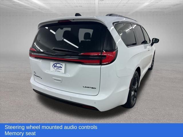 used 2025 Chrysler Pacifica car, priced at $39,999