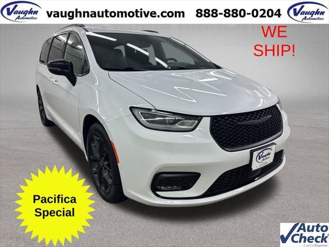 used 2025 Chrysler Pacifica car, priced at $39,999