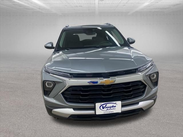 new 2025 Chevrolet TrailBlazer car, priced at $27,434