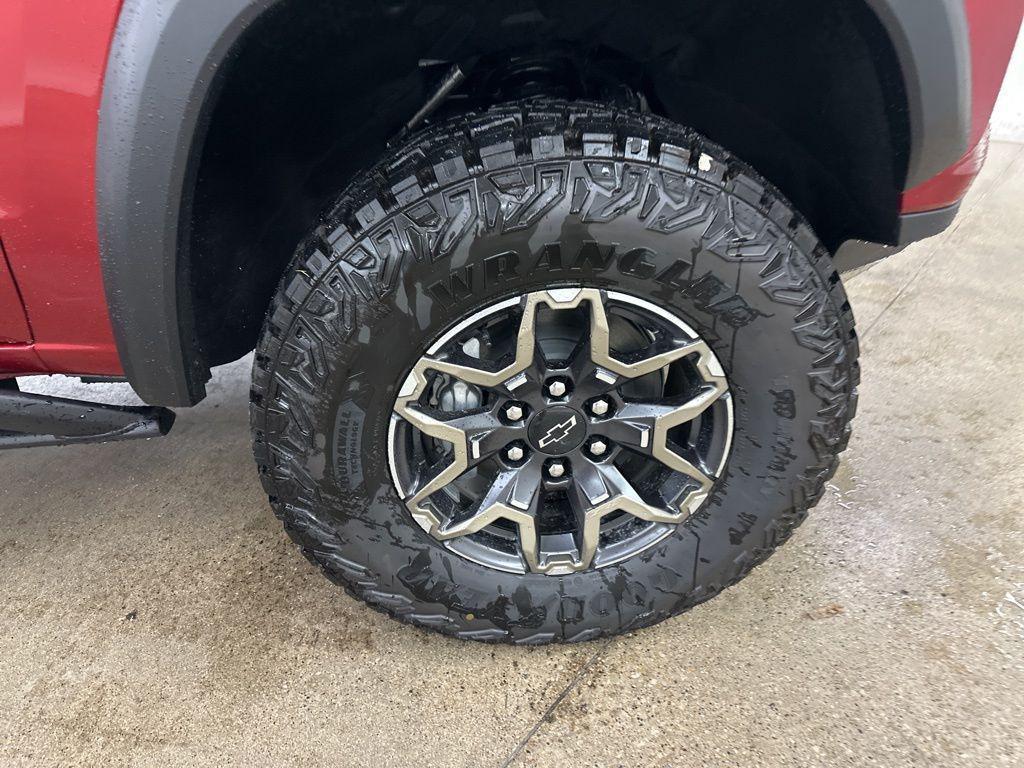 new 2025 Chevrolet Colorado car, priced at $48,619