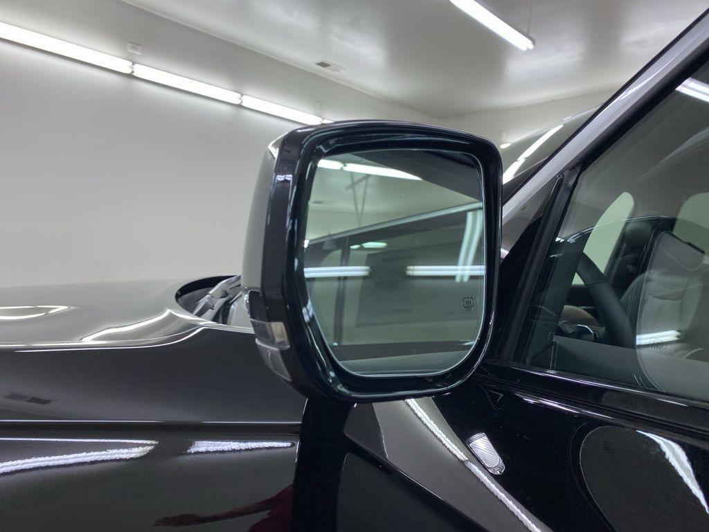 new 2025 Jeep Grand Cherokee car, priced at $55,900