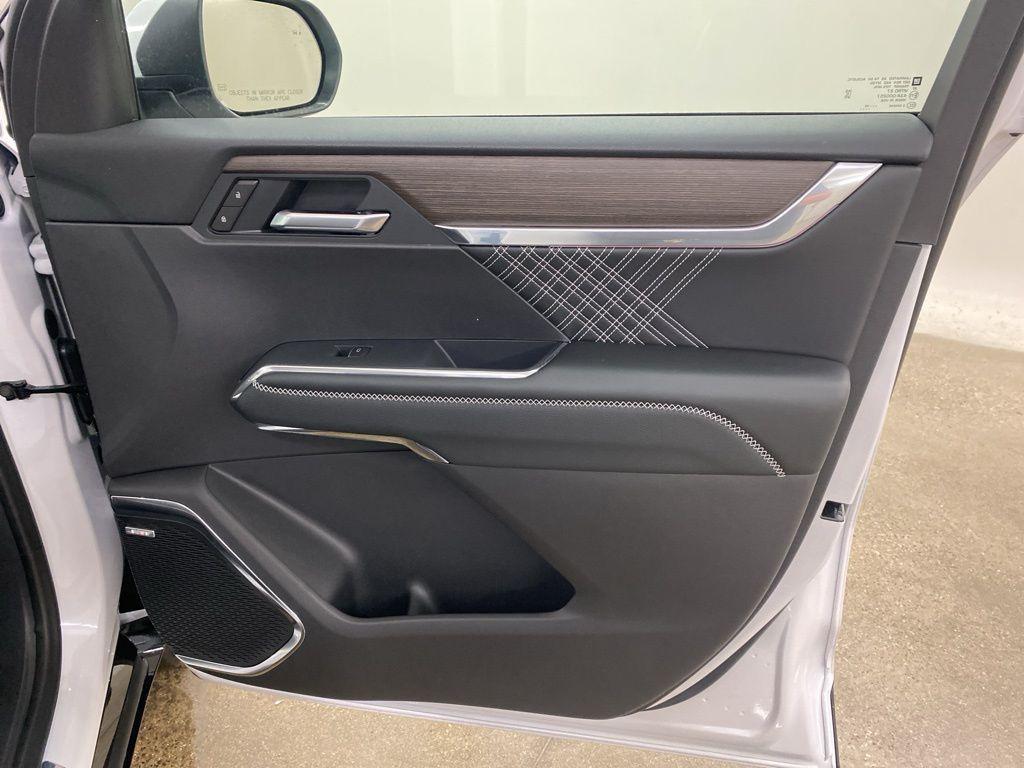 new 2025 GMC Acadia car, priced at $55,300