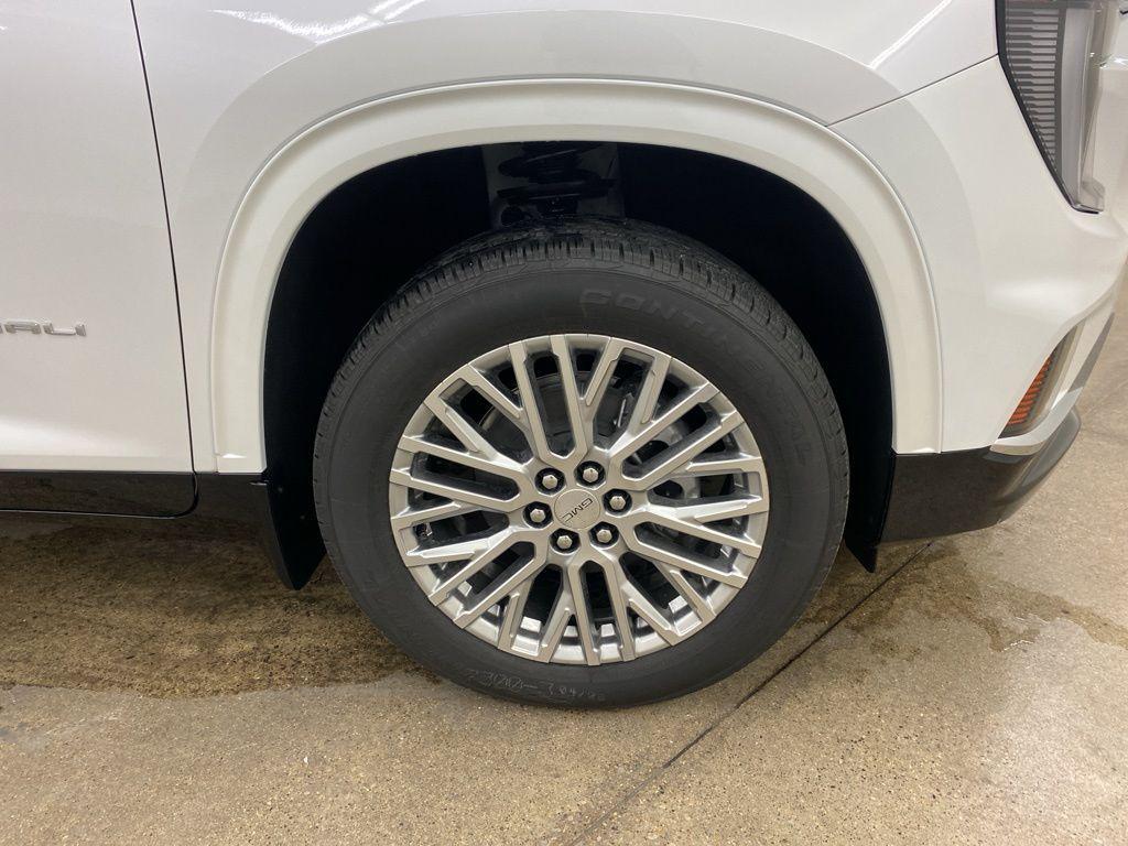 new 2025 GMC Acadia car, priced at $55,300