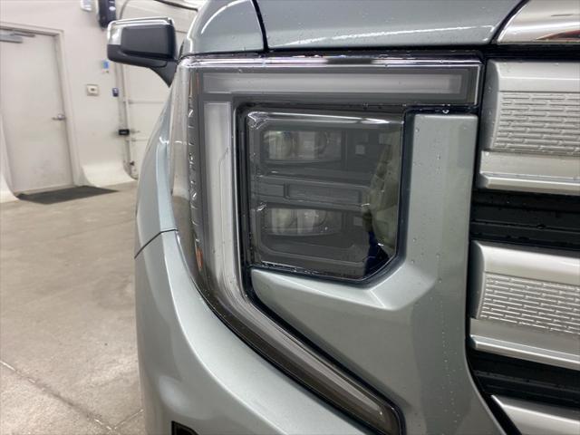 new 2025 GMC Sierra 1500 car, priced at $47,605