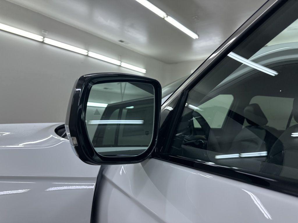 new 2025 Jeep Grand Cherokee car, priced at $41,650