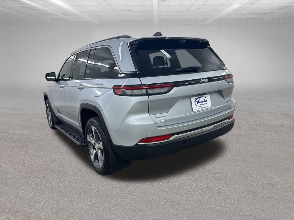 used 2023 Jeep Grand Cherokee car, priced at $29,999