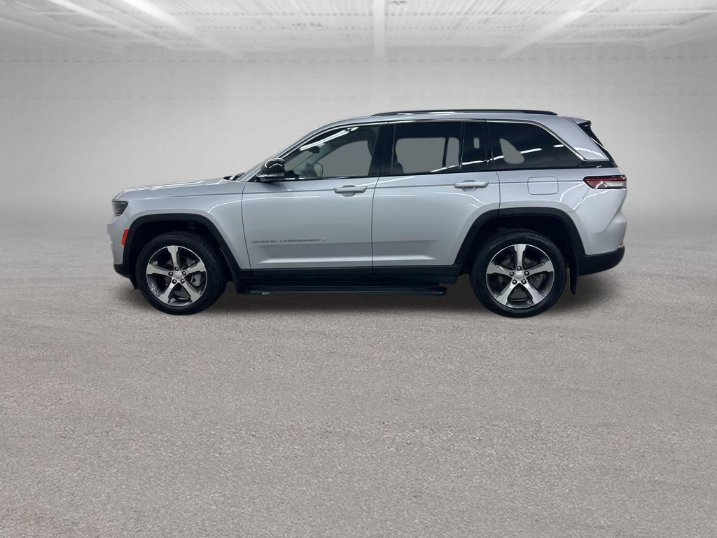 used 2023 Jeep Grand Cherokee car, priced at $29,999
