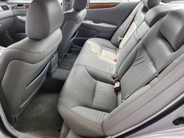 used 2006 Lexus ES 330 car, priced at $9,995