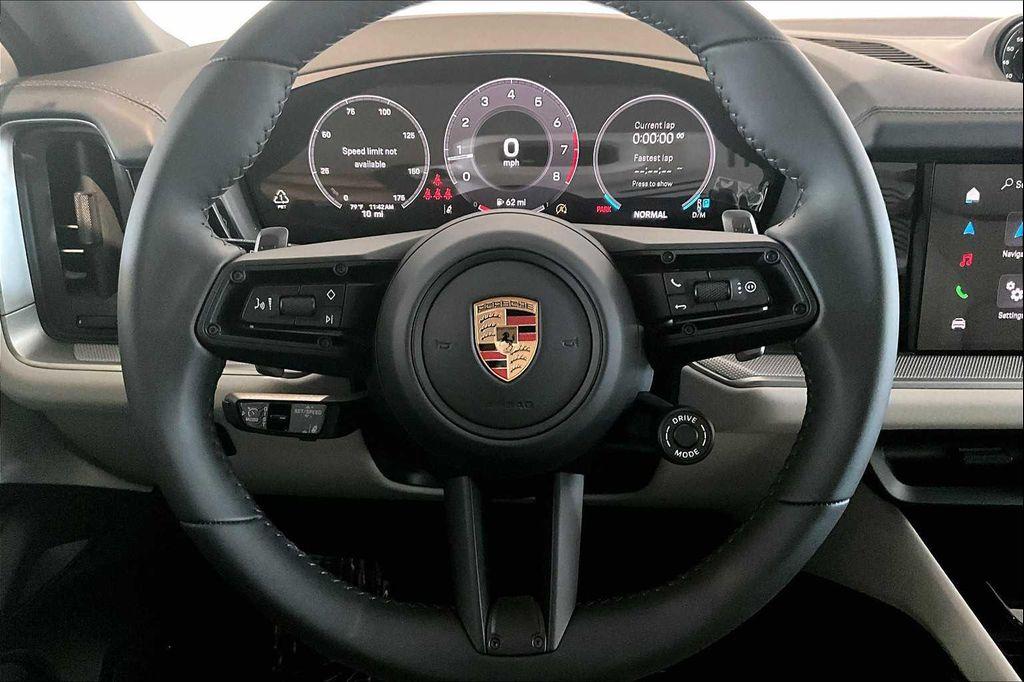new 2025 Porsche Cayenne car, priced at $113,485