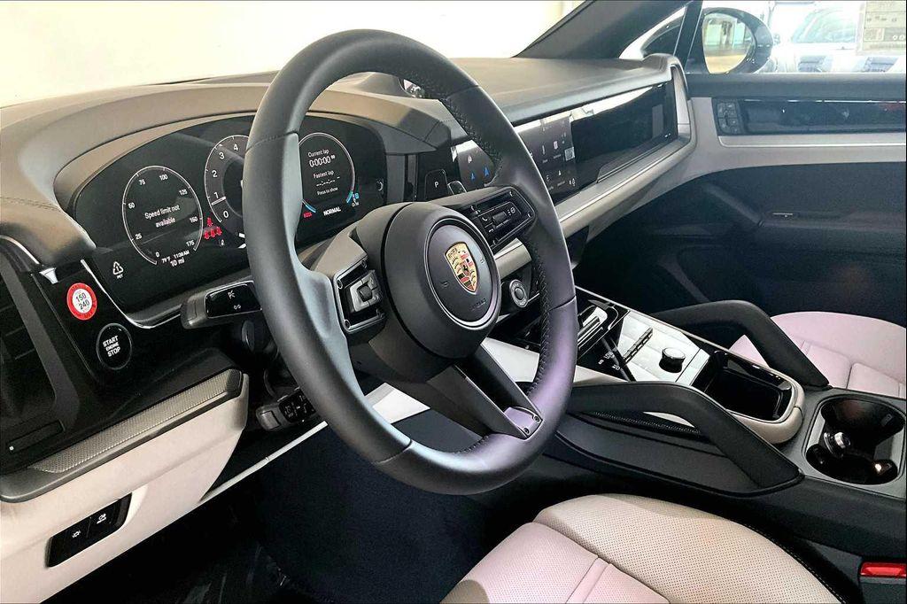 new 2025 Porsche Cayenne car, priced at $113,485