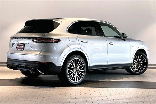 used 2021 Porsche Cayenne E-Hybrid car, priced at $67,899