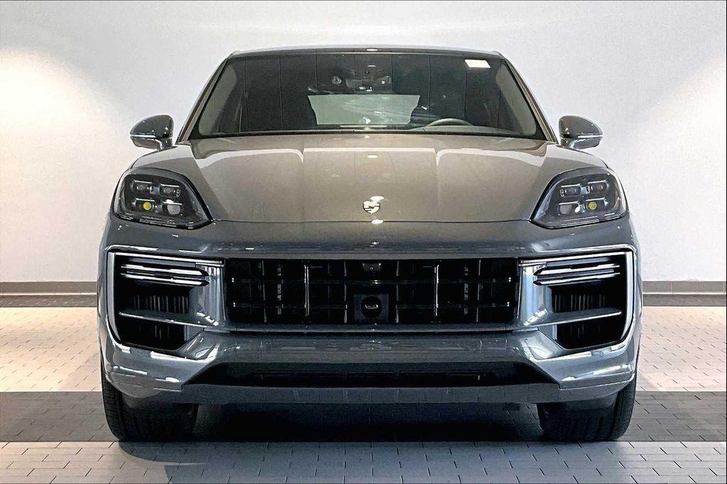 new 2025 Porsche Cayenne car, priced at $195,995