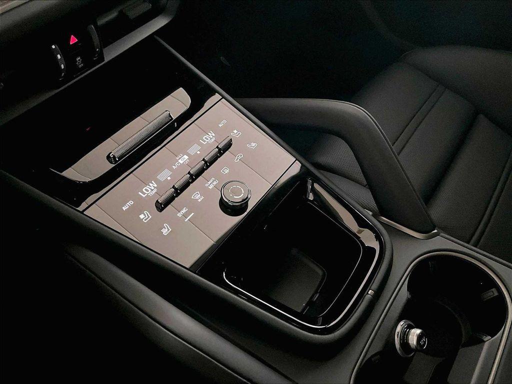 new 2025 Porsche Cayenne car, priced at $195,995