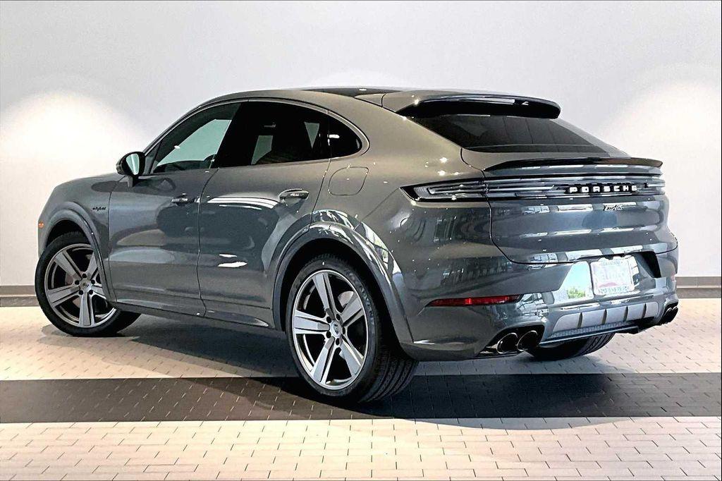 new 2025 Porsche Cayenne car, priced at $195,995