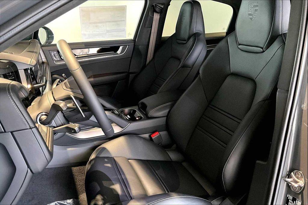 new 2025 Porsche Cayenne car, priced at $195,995