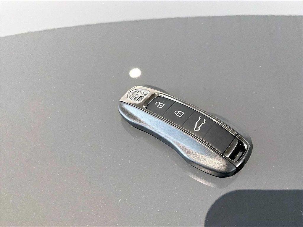 new 2025 Porsche Cayenne car, priced at $195,995