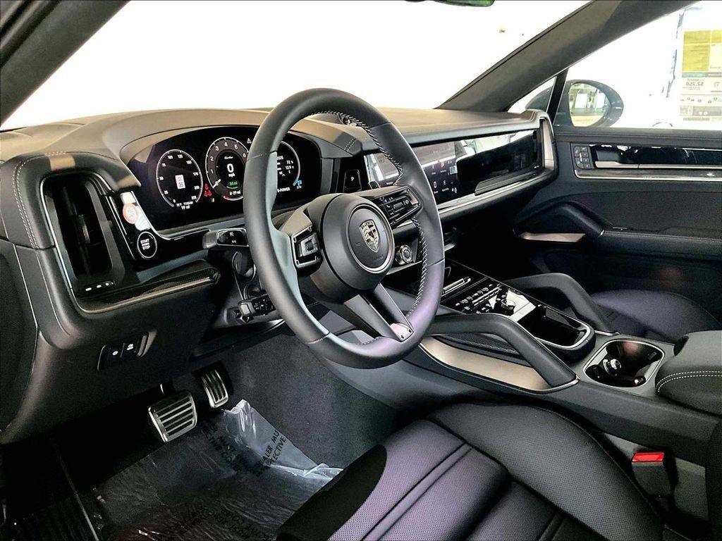 new 2025 Porsche Cayenne car, priced at $195,995