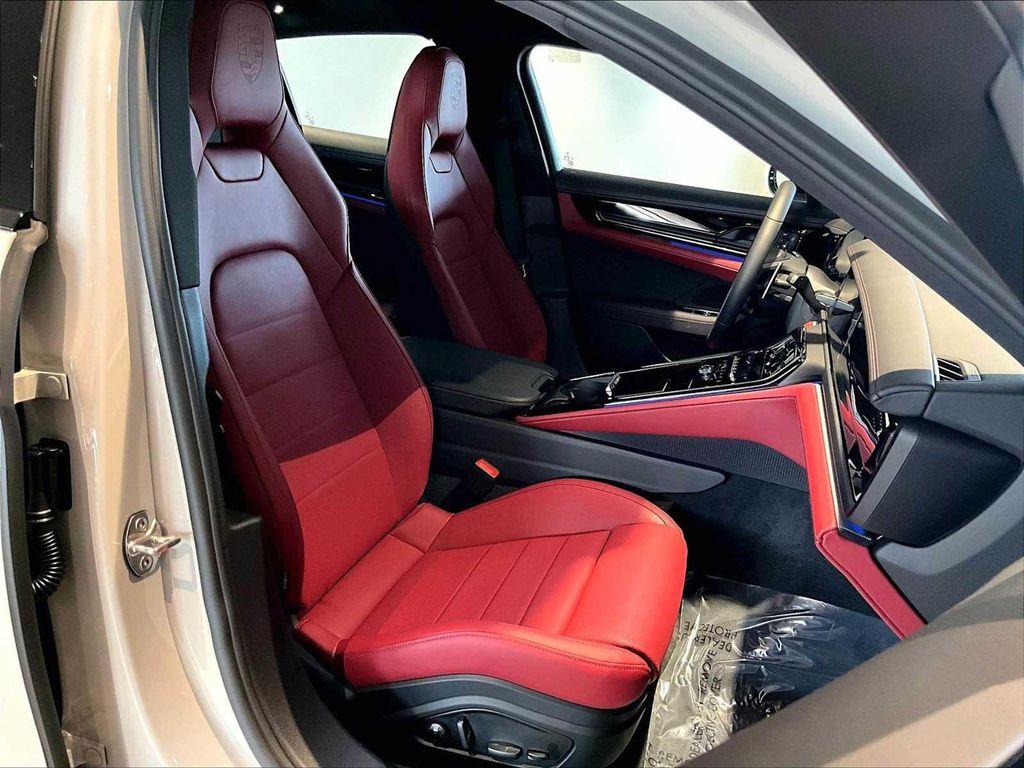 new 2025 Porsche Panamera car, priced at $158,035