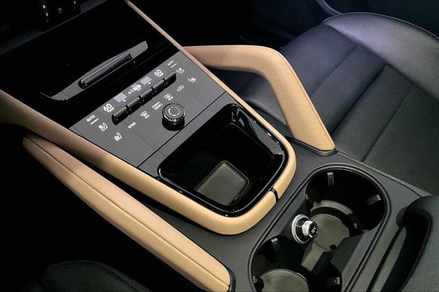 used 2024 Porsche Cayenne car, priced at $87,998
