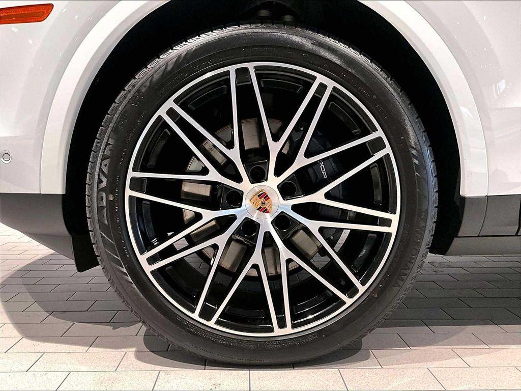 used 2025 Porsche Cayenne car, priced at $99,888